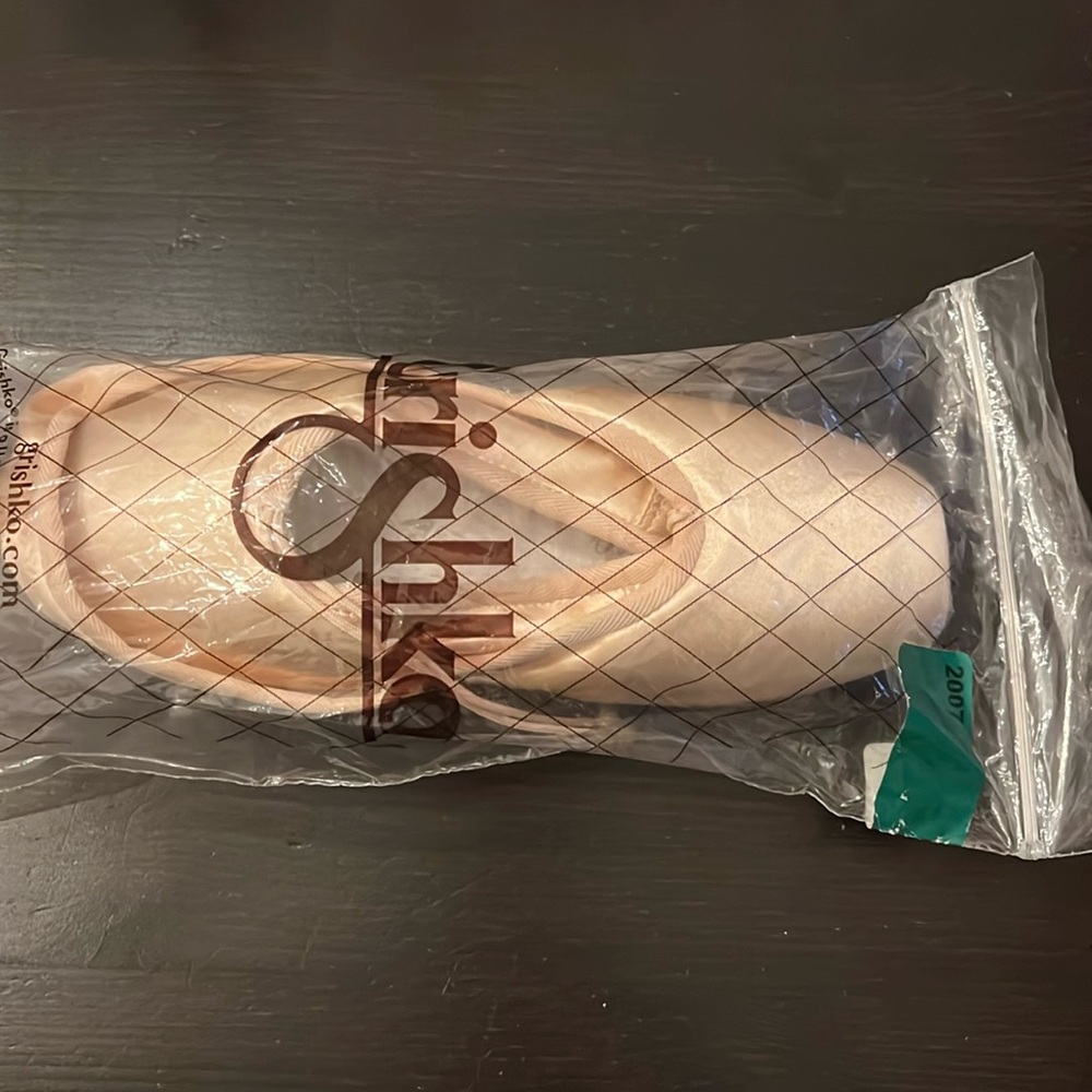 Grishko 2007 Classic Pointe Shoes Size 6.5 Width XXX Pink Satin